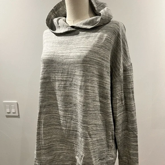 Eddie Bauer Women’s Heather Gray Oversized Cowl Neck hooded Sweater - Picture 2 of 7